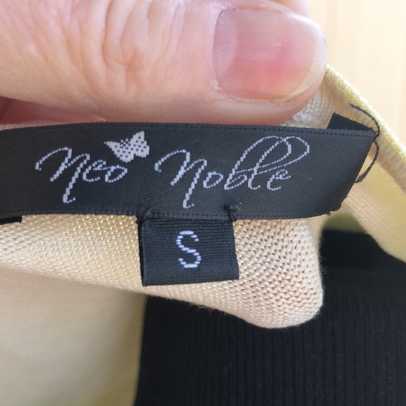 Silk Designer Blouse - Picture 9 of 10